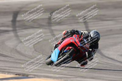 media/Jan-15-2026-Racers Edge (Thu) [[dfebeb70ab]]/3-B Group/Session 2 (Bowl Exit)/